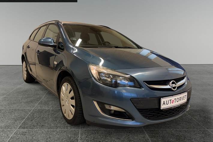 Blå Opel Astra fra 2013