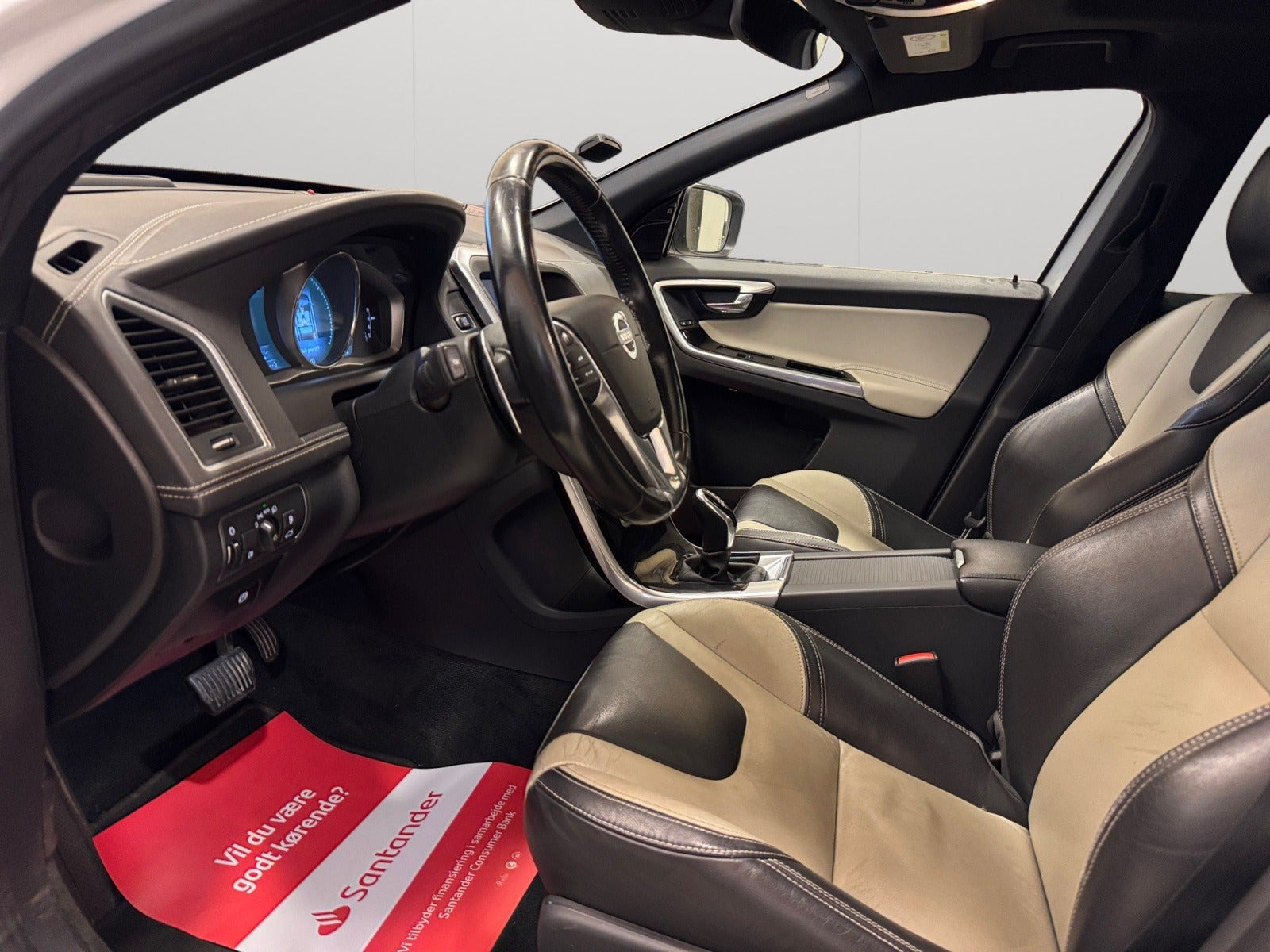 Hvid Volvo XC60 fra 2016