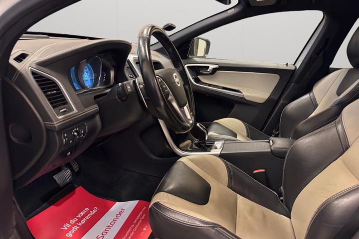 Hvid Volvo XC60 fra 2016