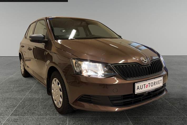 Brun Skoda Fabia fra 2015