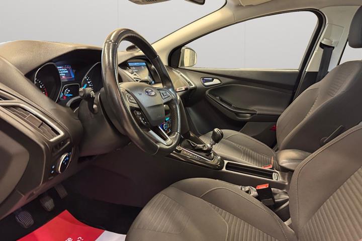 Sort Ford Focus fra 2016