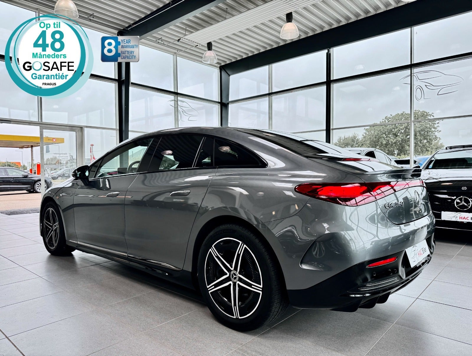 Grå Mercedes EQE350 fra 2024