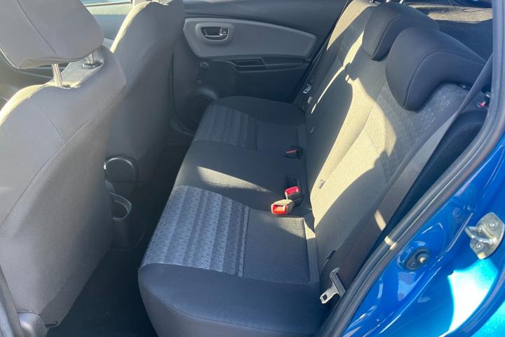 undefined Toyota Yaris fra 2015