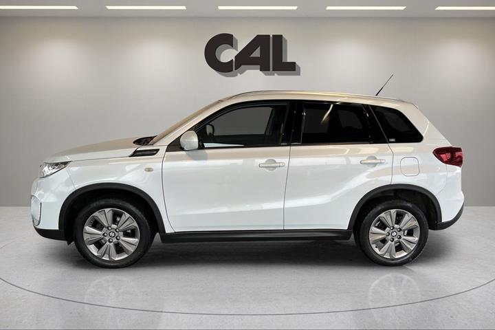 Hvid Suzuki Vitara fra 2020