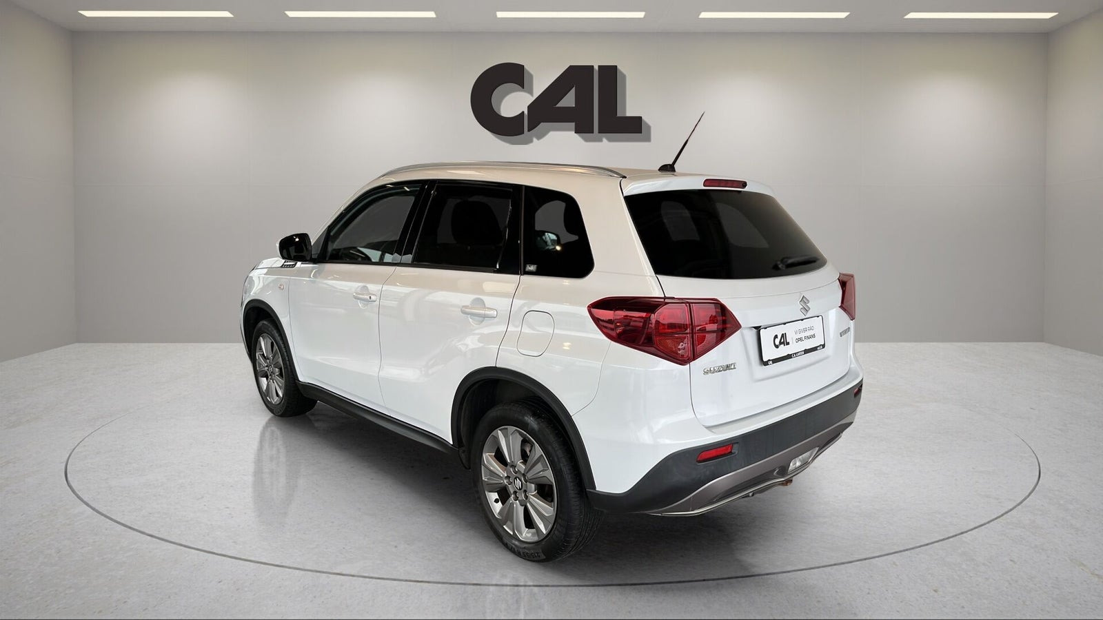 Hvid Suzuki Vitara fra 2020