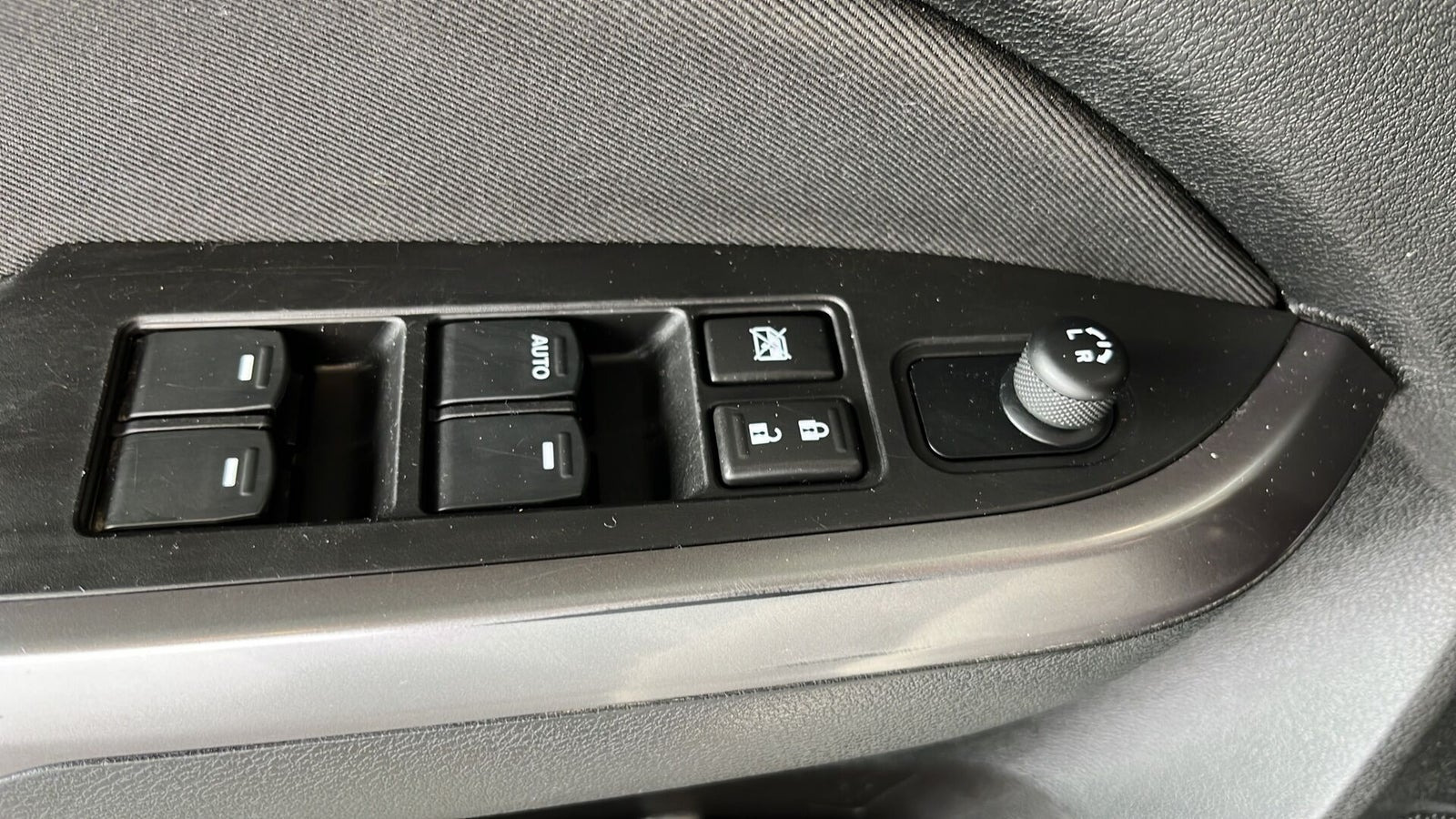 Hvid Suzuki Vitara fra 2020