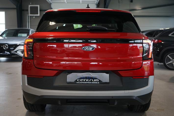 Rød Ford Explorer fra 2025