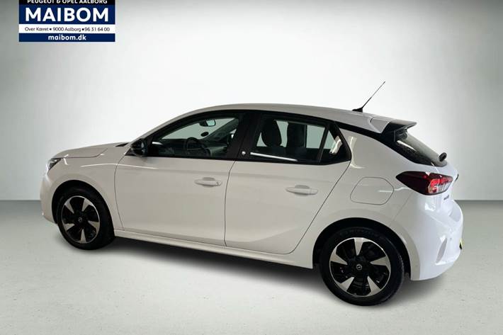 Hvid Opel Corsa-e fra 2021