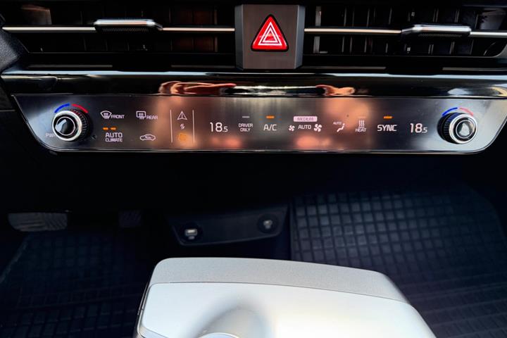 Blå Kia EV6 fra 2024