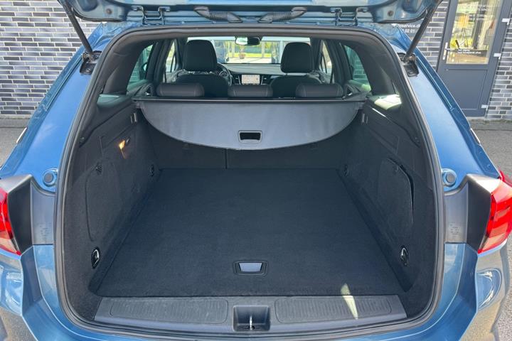 undefined Opel Astra fra 2017