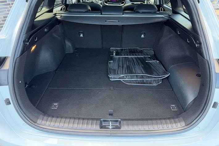 Hvid Kia Ceed fra 2021