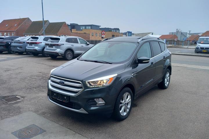 undefined Ford Kuga fra 2017 set udefra