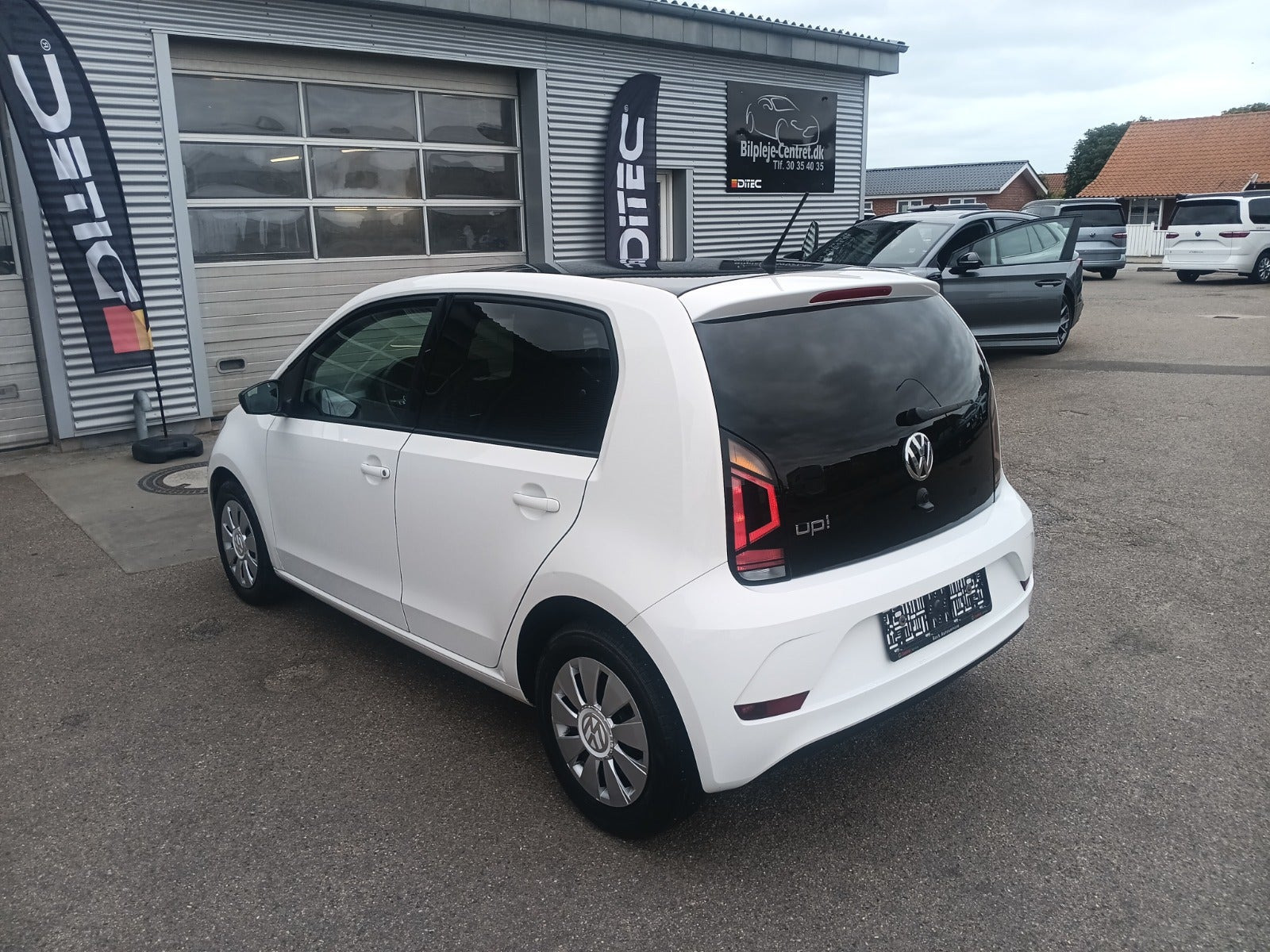 Sort VW UP! fra 2017