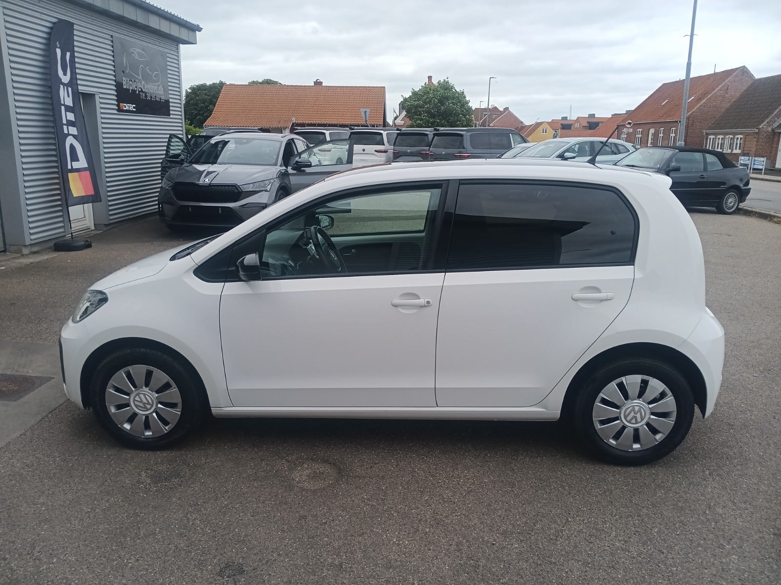 Sort VW UP! fra 2017