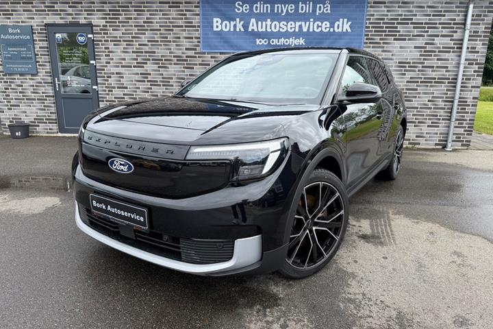 undefined Ford Explorer fra 2024 set udefra