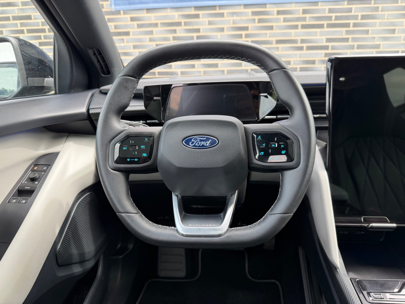 undefined Ford Explorer fra 2024