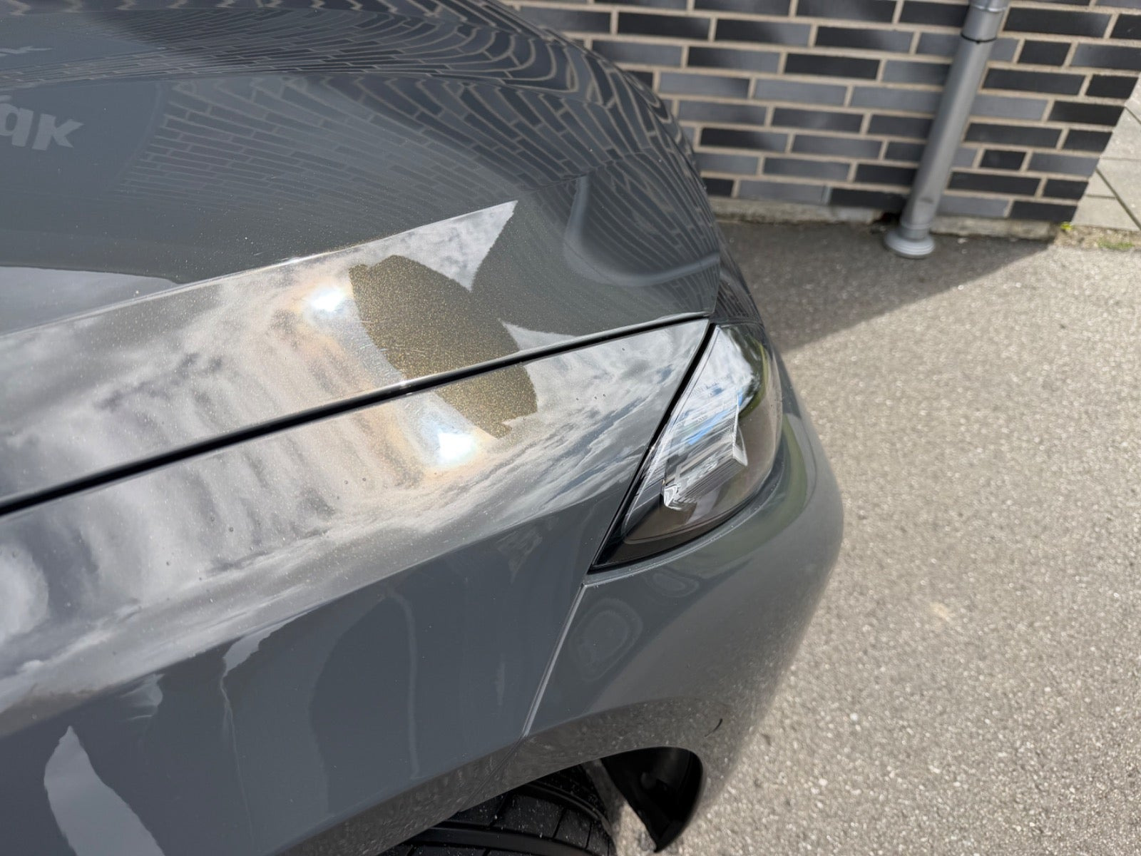 Grå BMW i4 fra 2023