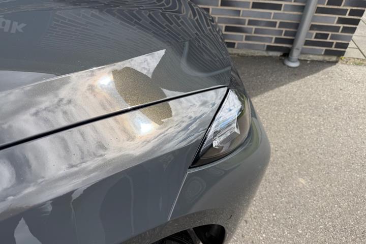 Grå BMW i4 fra 2023
