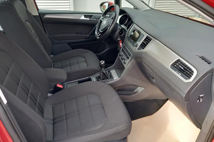 undefined VW Golf Sportsvan fra 2014