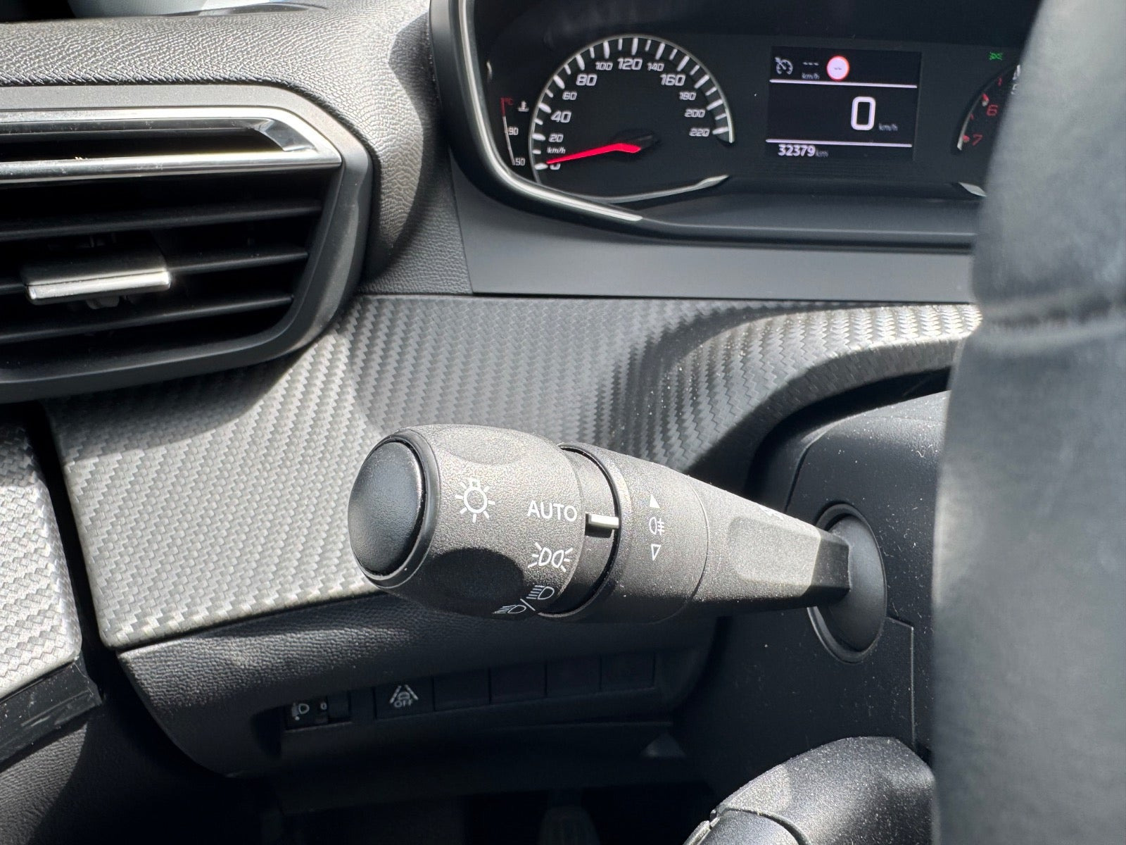 undefined Peugeot 208 fra 2022
