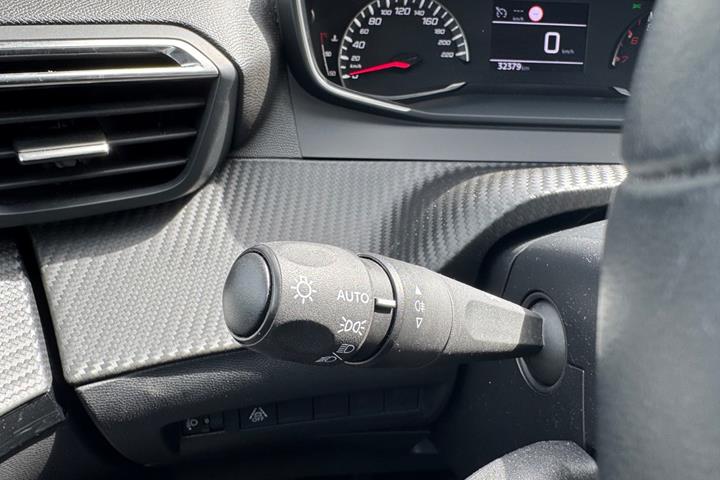 undefined Peugeot 208 fra 2022