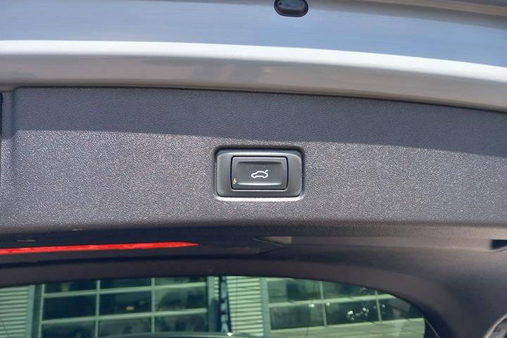undefined Audi Q4 e-tron fra 2021