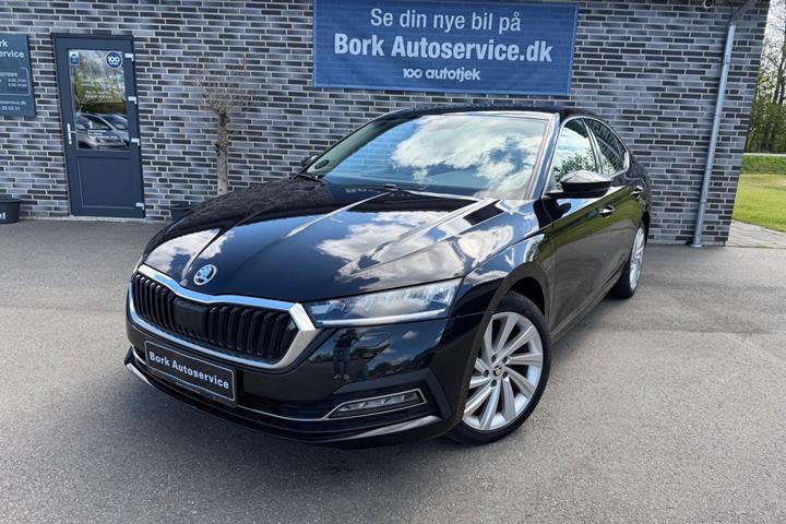 undefined Skoda Octavia fra 2021 set udefra