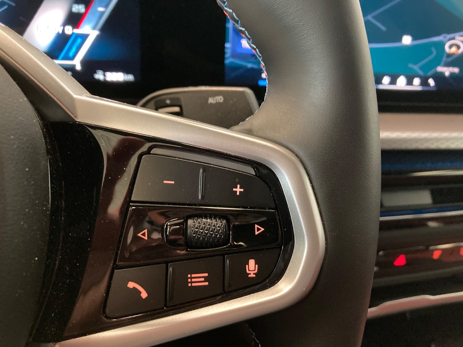 Blå BMW i4 fra 2026