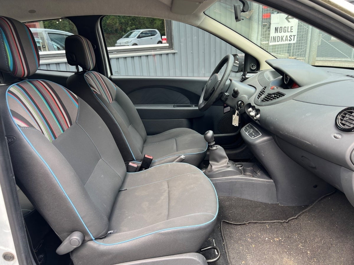 Hvid Renault Twingo fra 2012