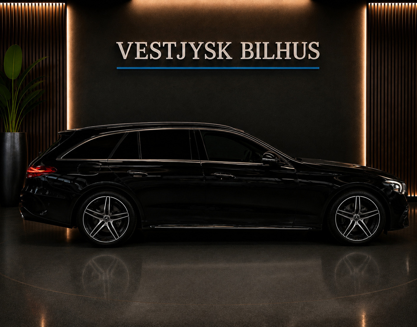 Sort Mercedes E300 e fra 2025