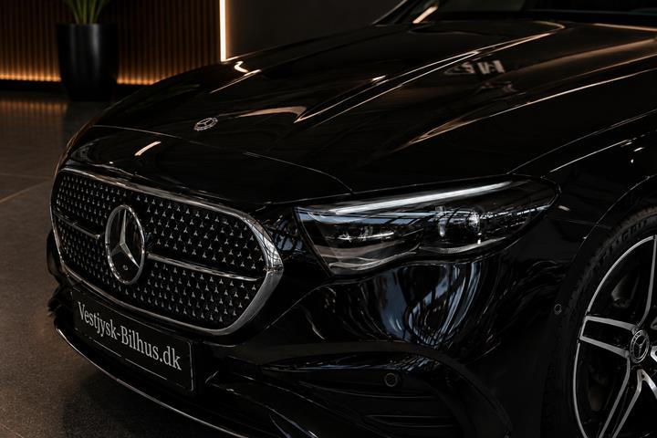 Sort Mercedes E300 e fra 2025