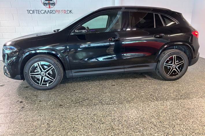 Sort Mercedes EQA250+ fra 2025