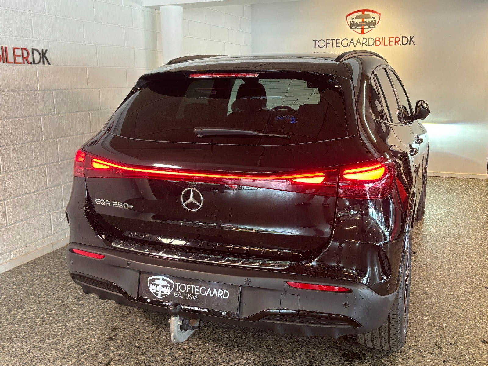 Sort Mercedes EQA250+ fra 2025