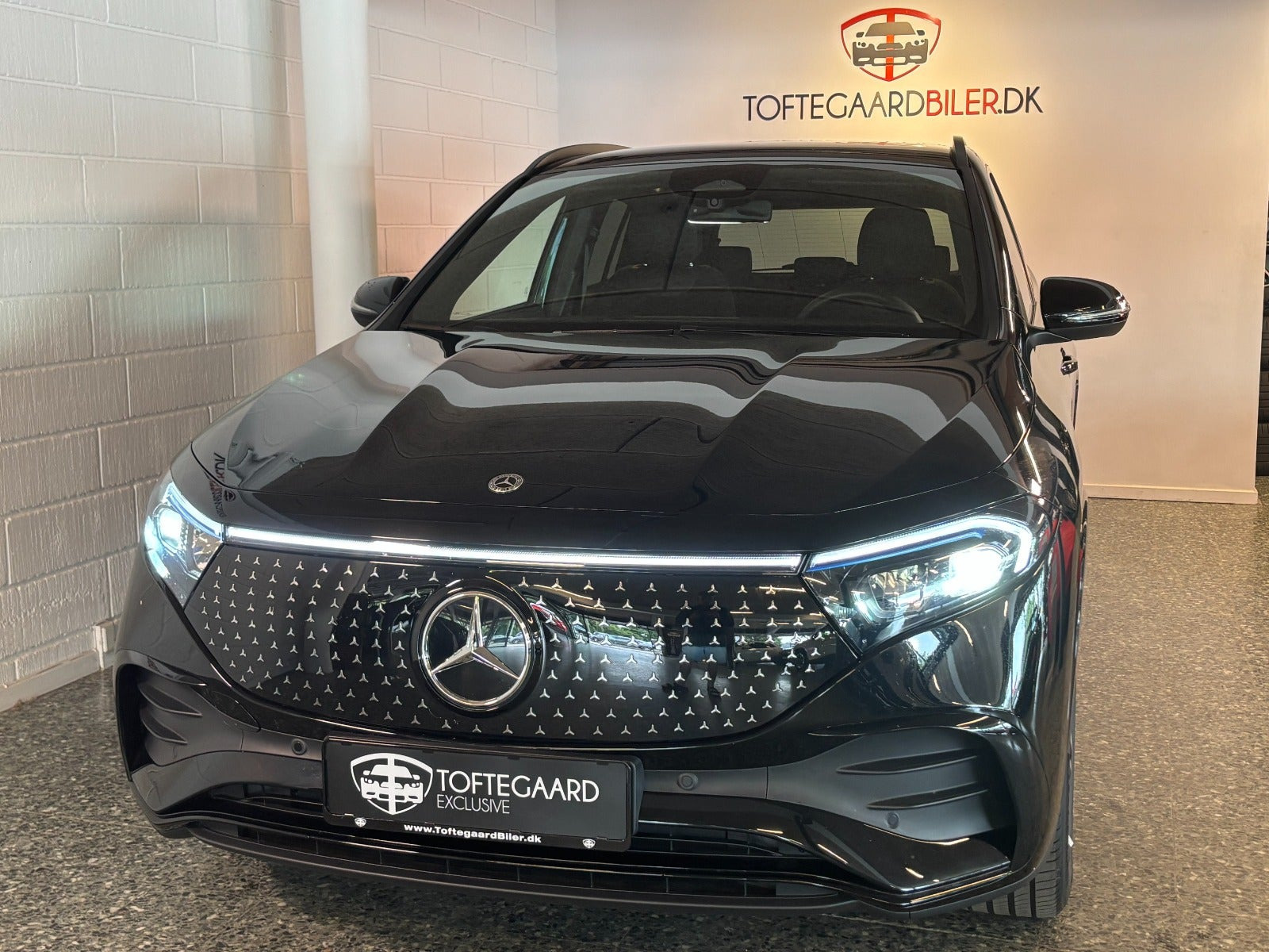 Sort Mercedes EQA250+ fra 2025