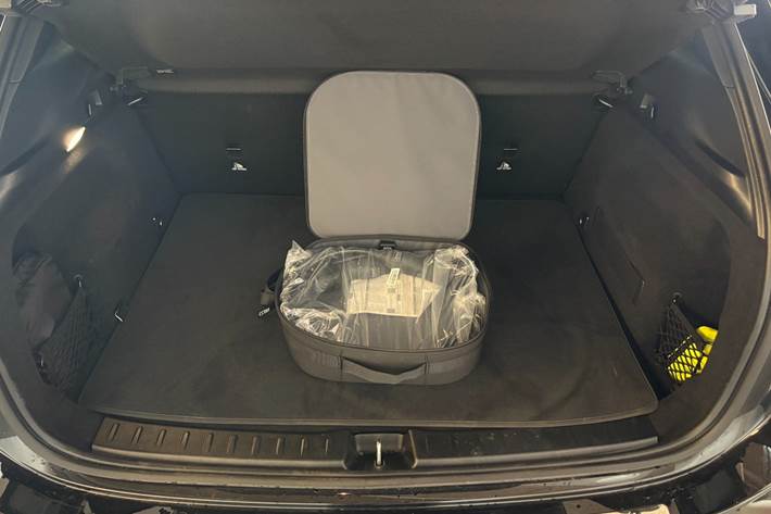 Sort Mercedes EQA250+ fra 2025