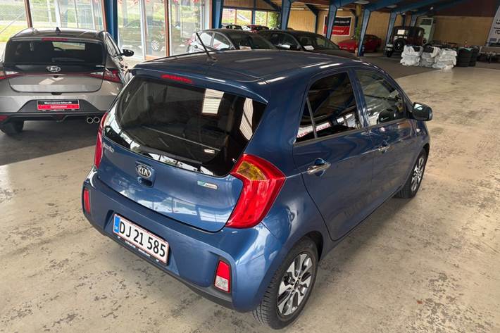 Blå Kia Picanto fra 2016