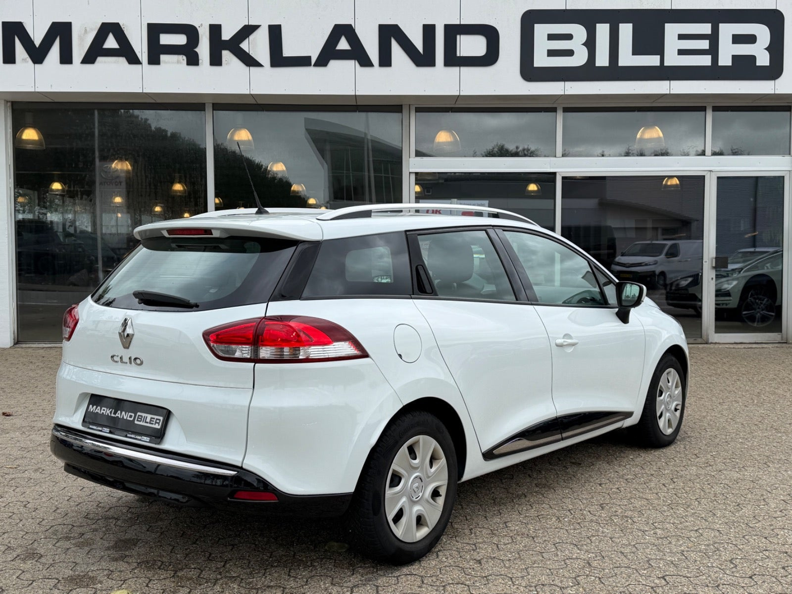 Hvid Renault Clio IV fra 2018