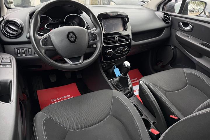 Hvid Renault Clio IV fra 2018