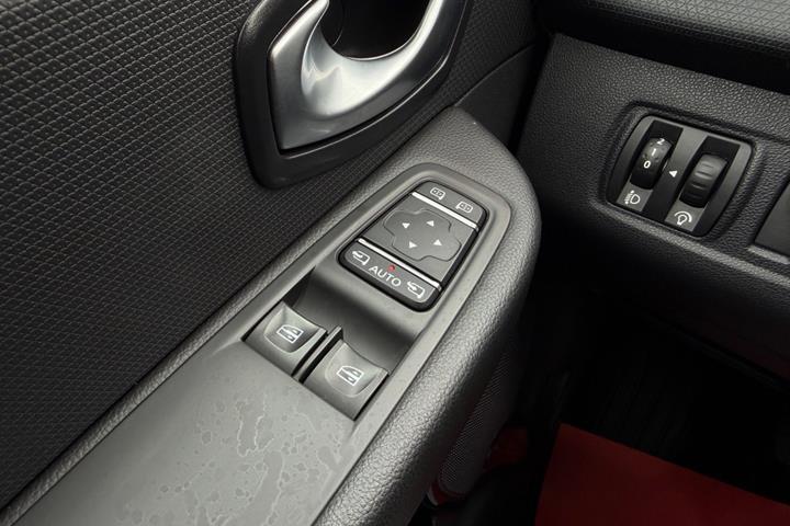 Hvid Renault Clio IV fra 2018