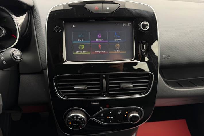 Hvid Renault Clio IV fra 2018