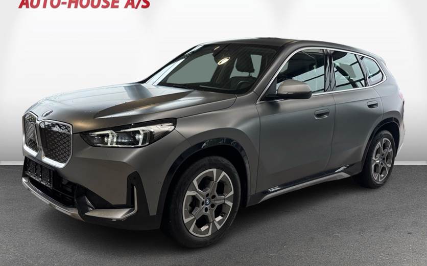 BMW iX1 eDrive20 X-Line