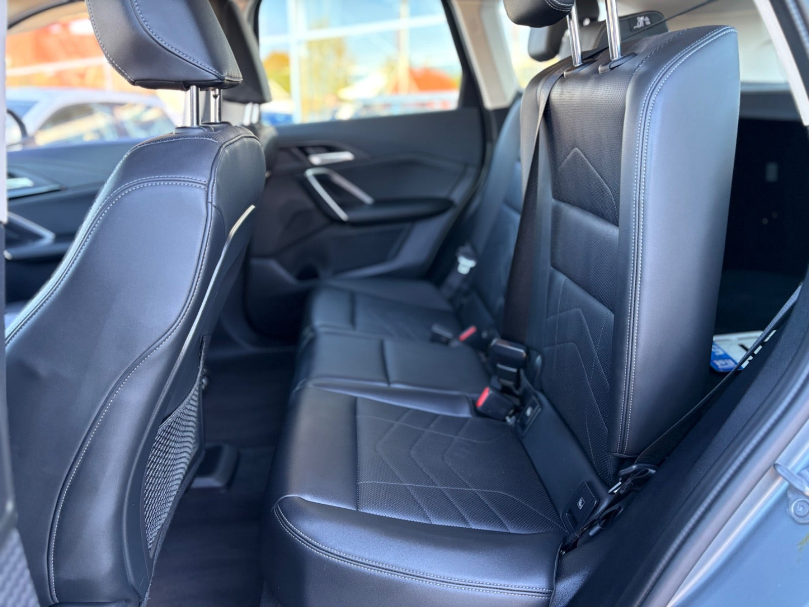 Grå BMW iX1 fra 2024
