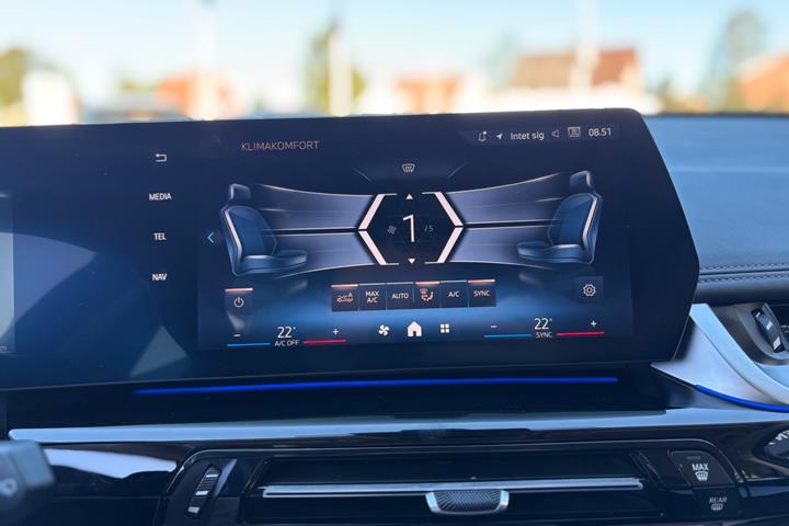 Grå BMW iX1 fra 2024