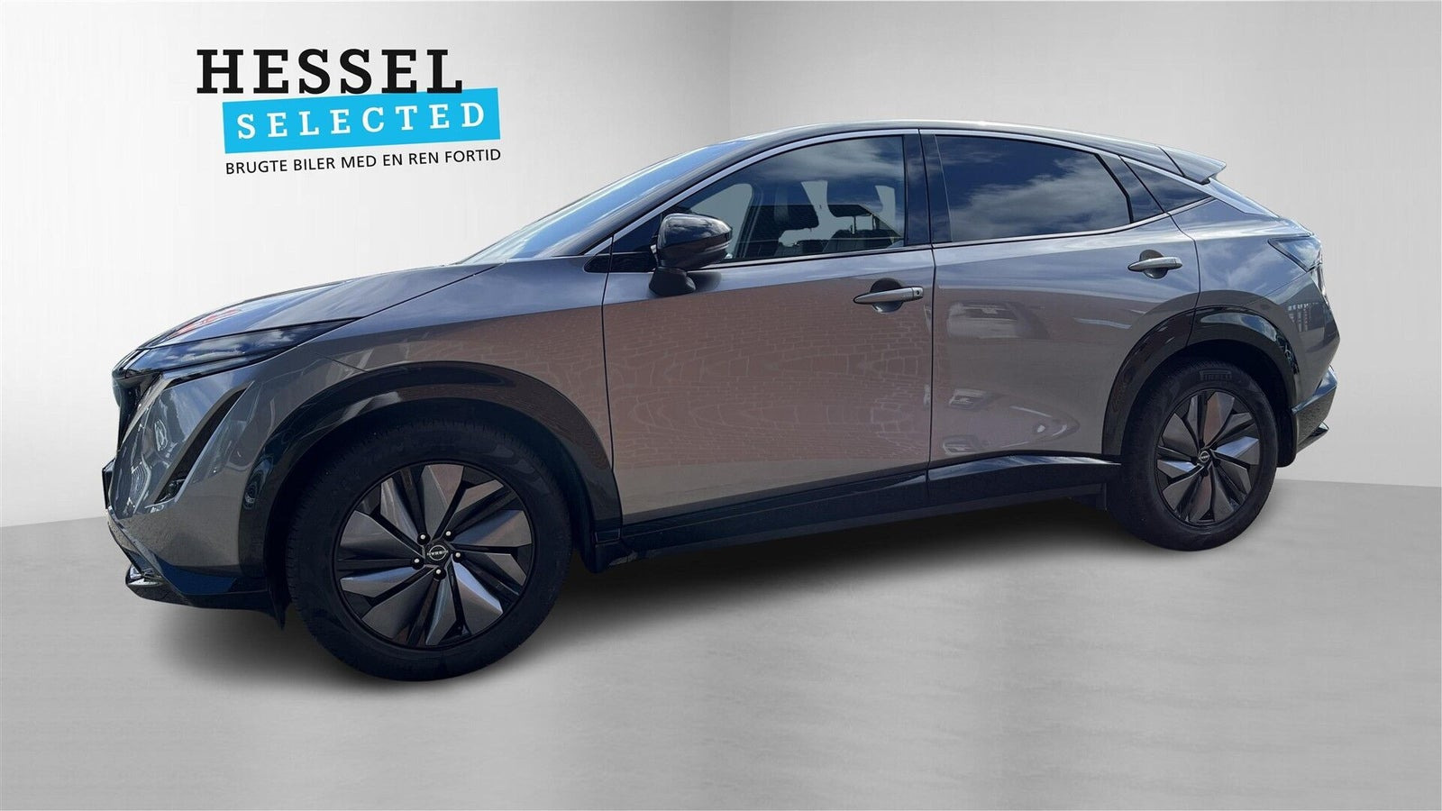 Grå Nissan Ariya fra 2023