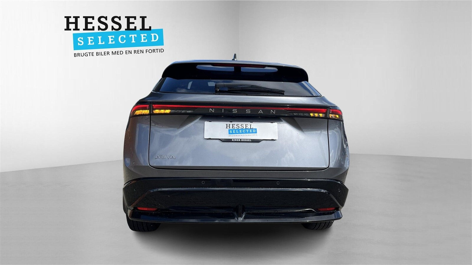 Grå Nissan Ariya fra 2023