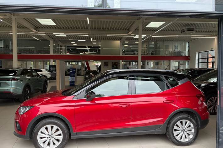 Rød Seat Arona fra 2019