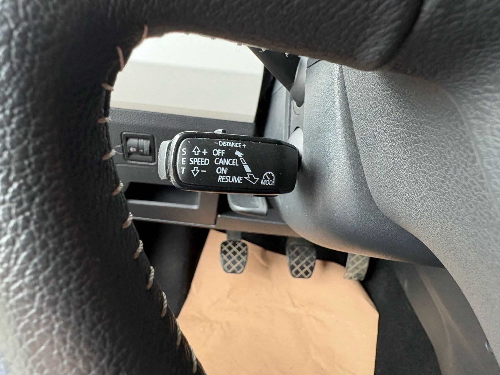 Rød Seat Arona fra 2019