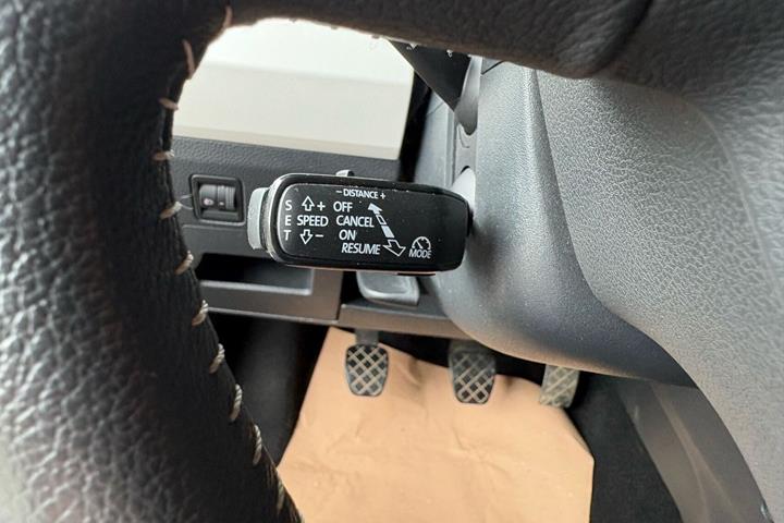 Rød Seat Arona fra 2019