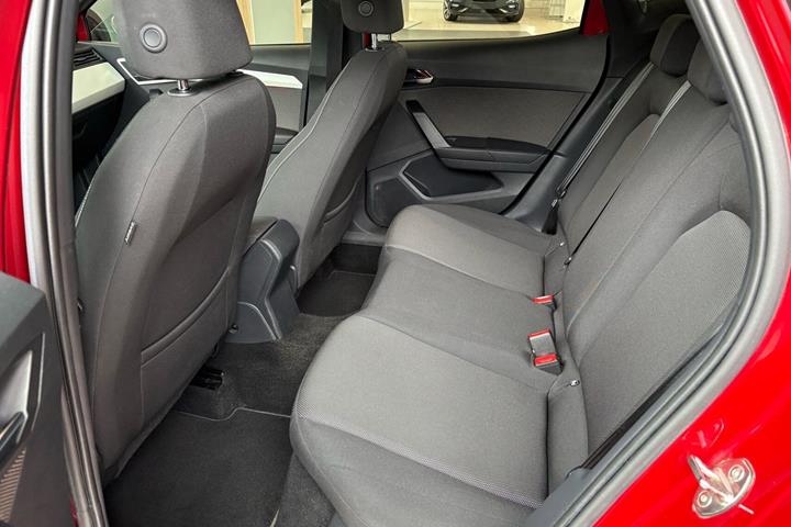 Rød Seat Arona fra 2019
