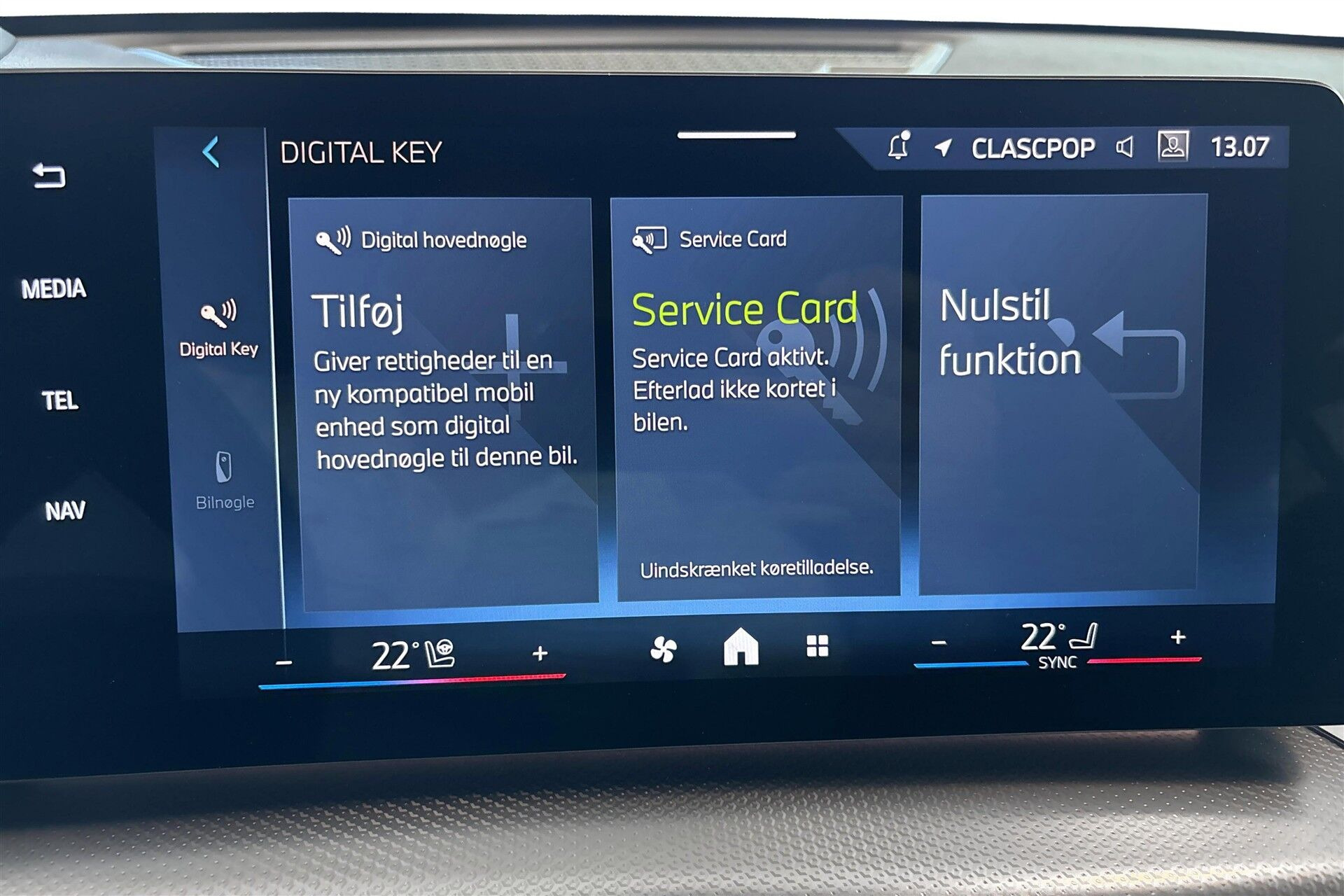 Grå BMW iX2 fra 2026